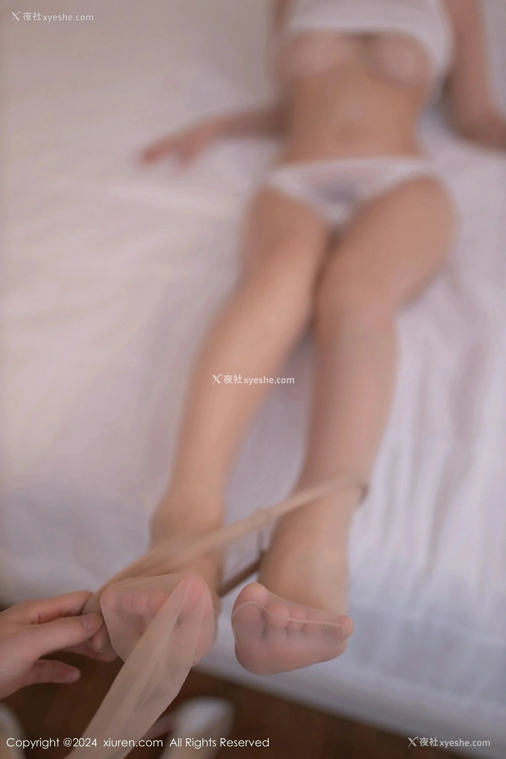 1P - [XiuRen秀人网] No.9474 杏子Yada