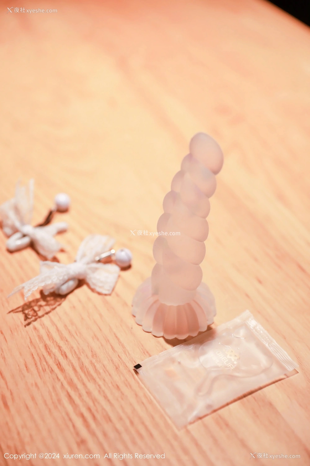 1P - [XiuRen秀人网] No.8316 桃妖夭