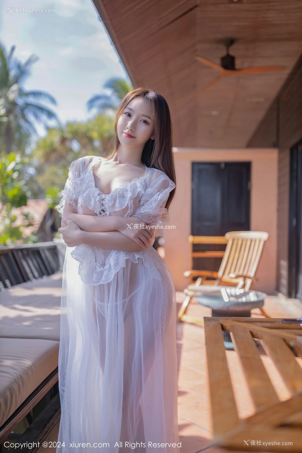 1P - [XiuRen秀人网] No.8302 杏子Yada