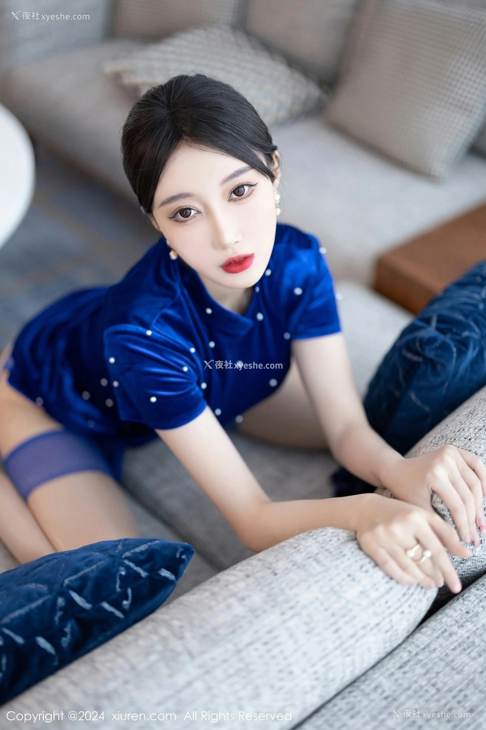 1P - [XiuRen秀人网] No.8298 玥儿玥