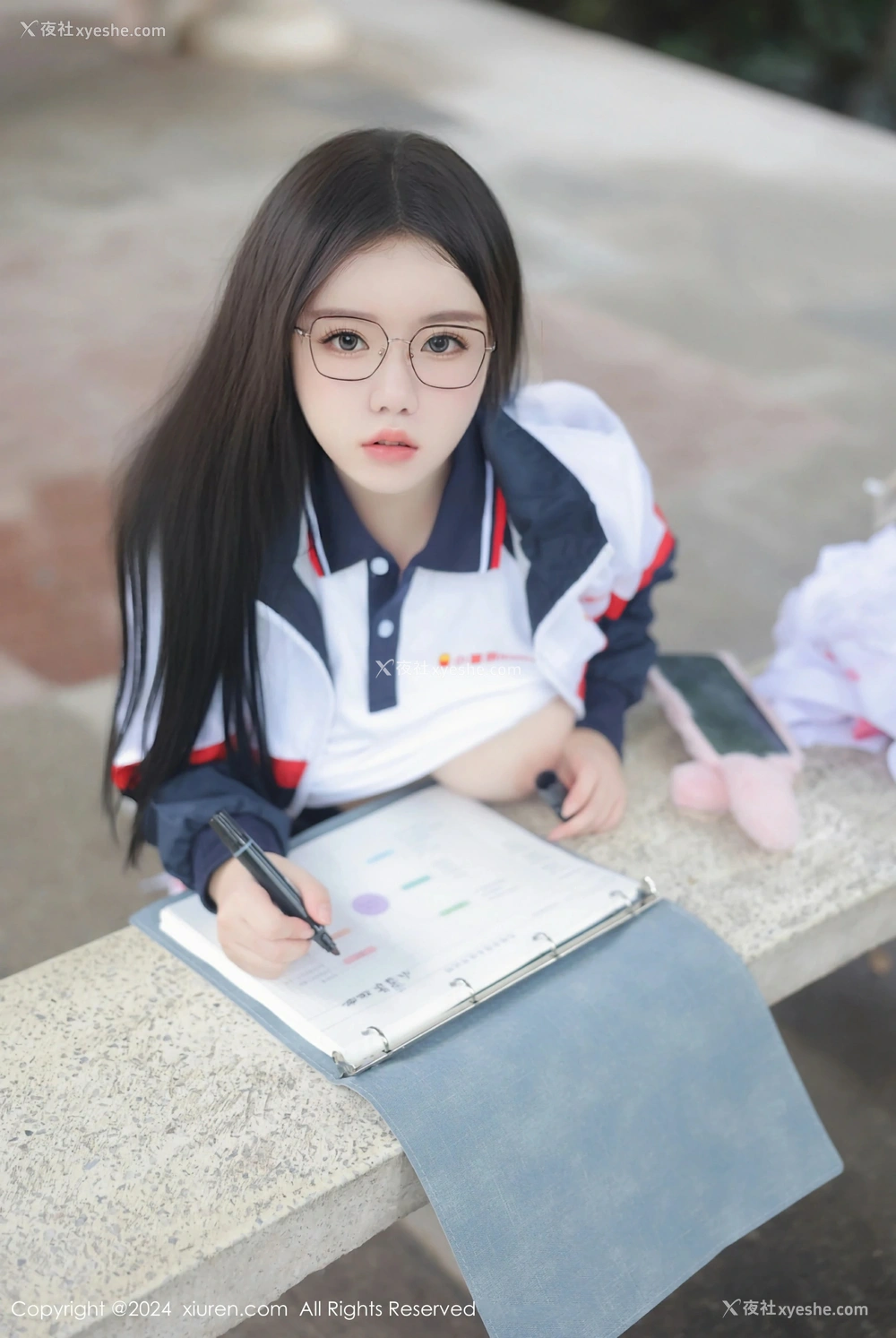 1P - [XiuRen秀人网] No.8335 小薯条nienie