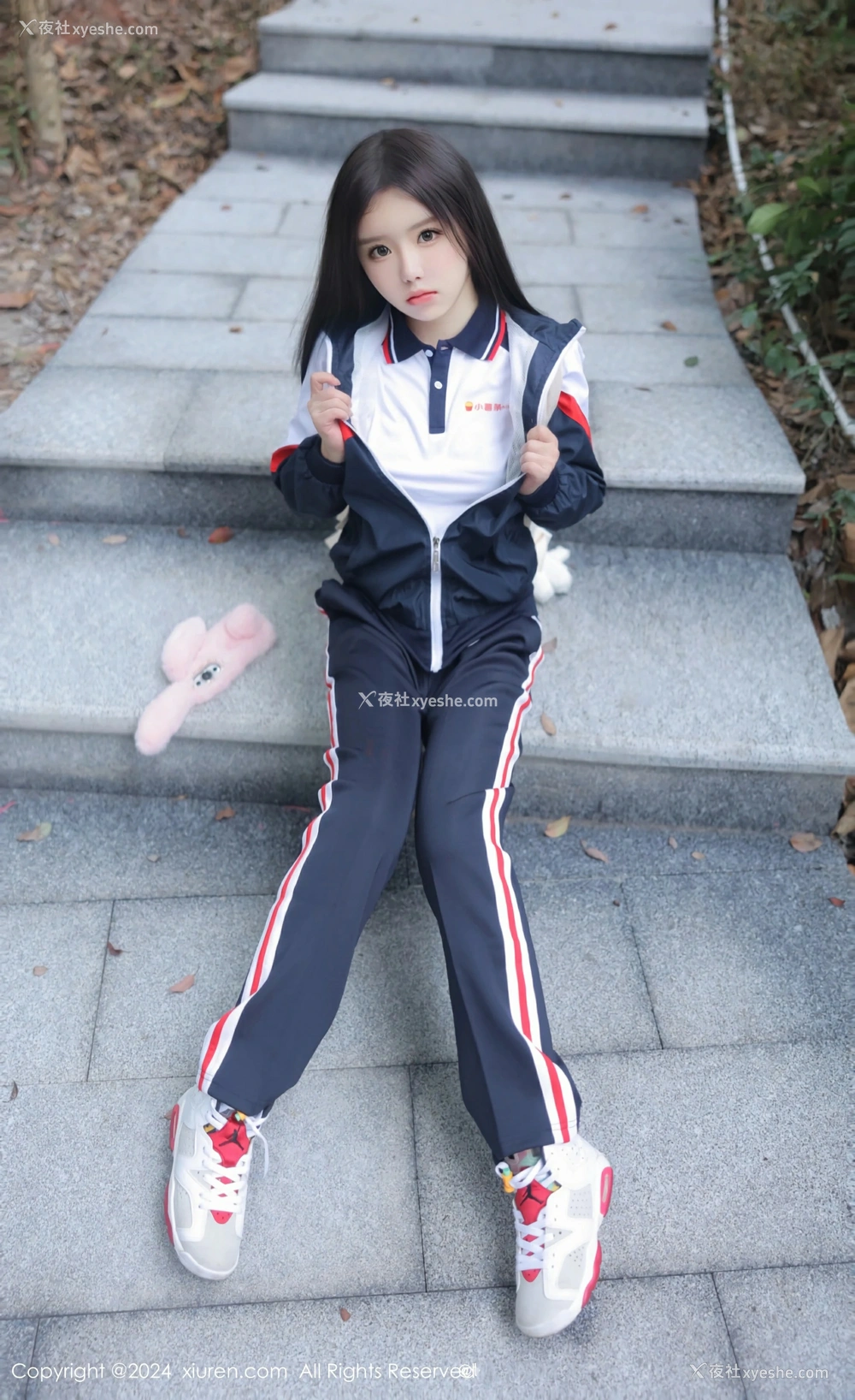 1P - [XiuRen秀人网] No.8335 小薯条nienie