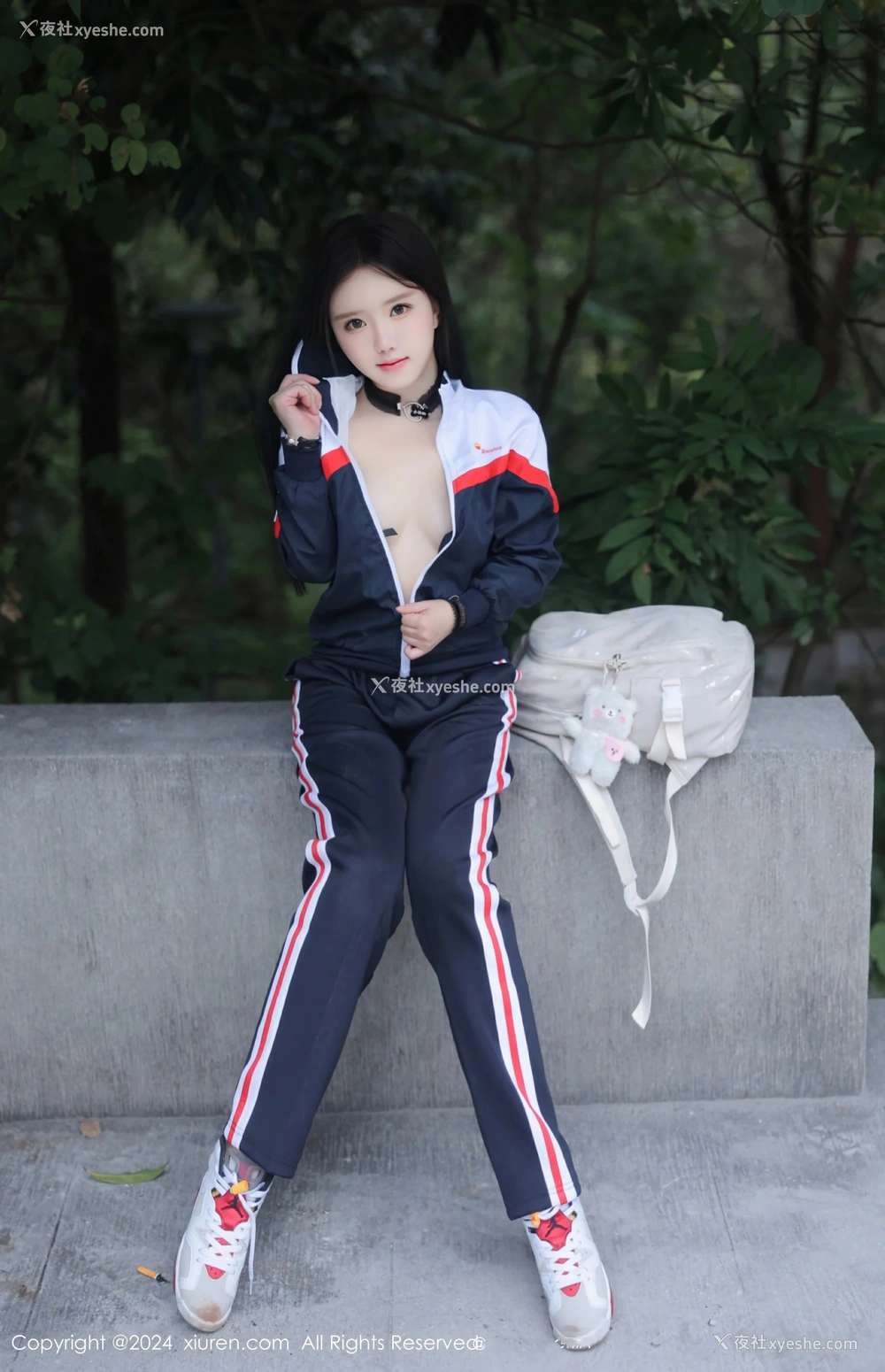1P - [XiuRen秀人网] No.8335 小薯条nienie