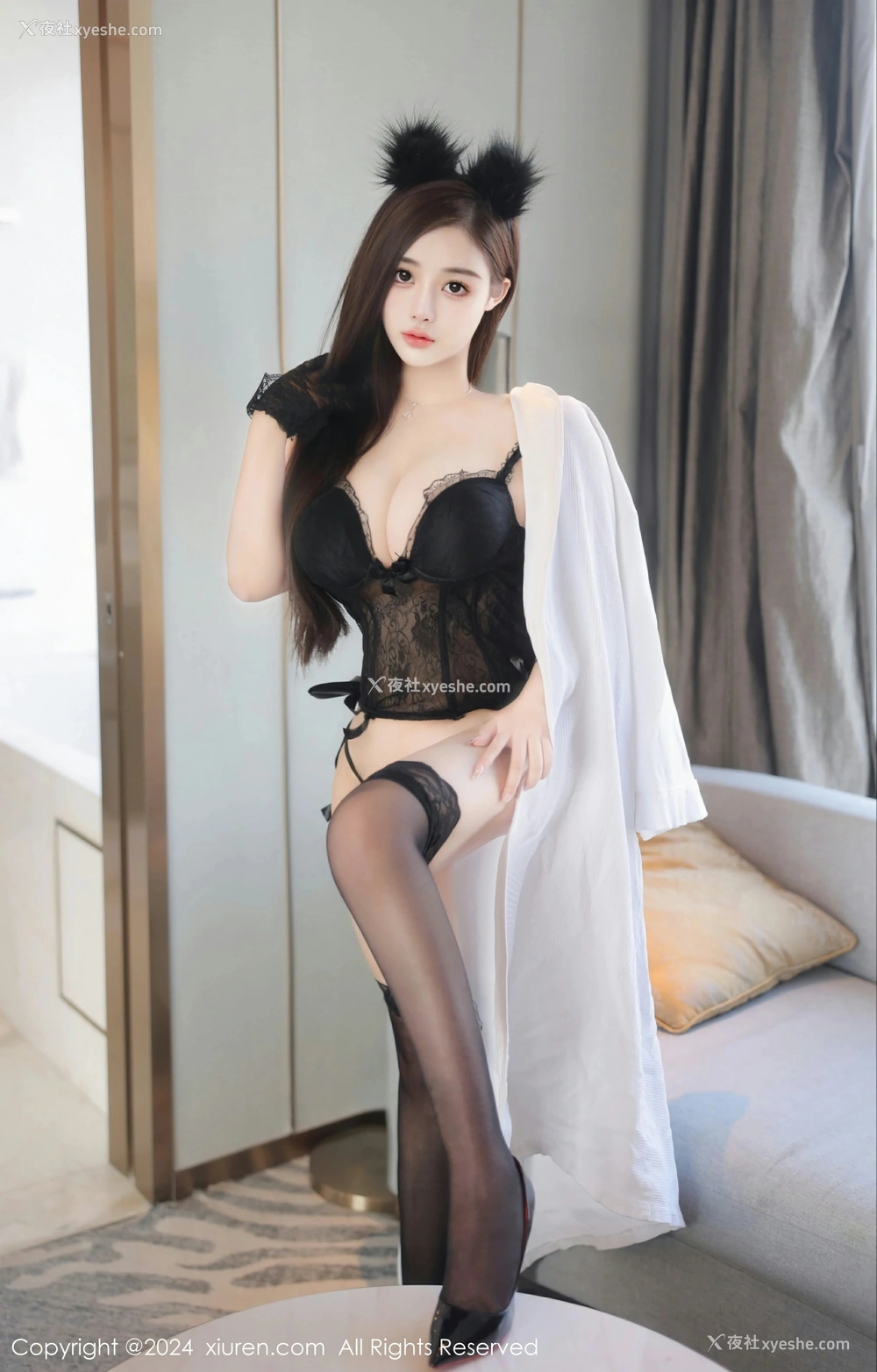 1P - [XiuRen秀人网] No.8327 王雅姗是我