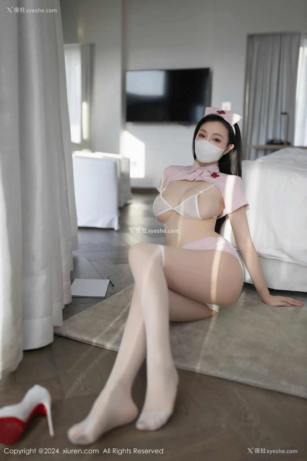1P - [XiuRen秀人网] No.9075 安然anran