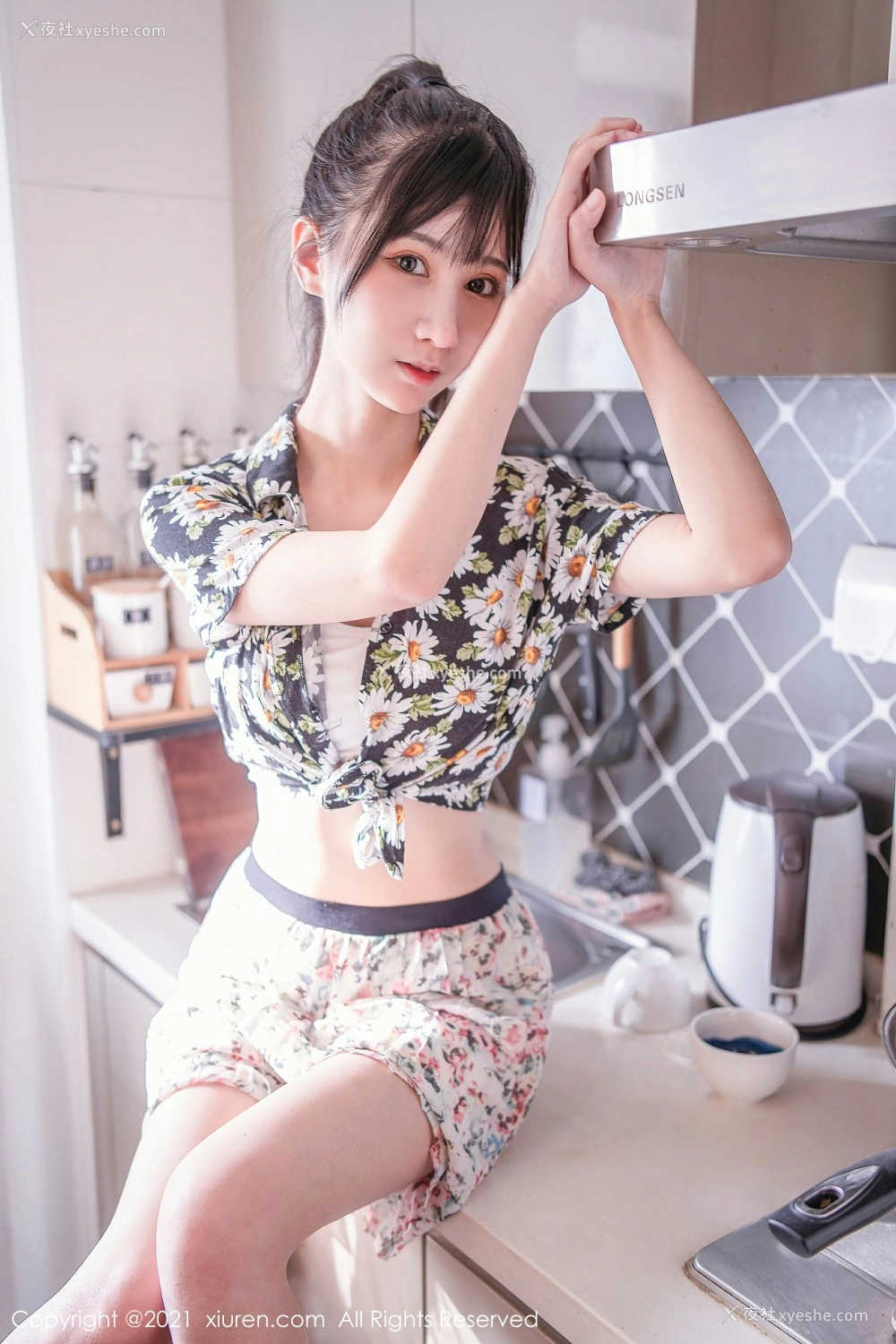 1P - [XiuRen秀人网] No.3711 小果冻儿