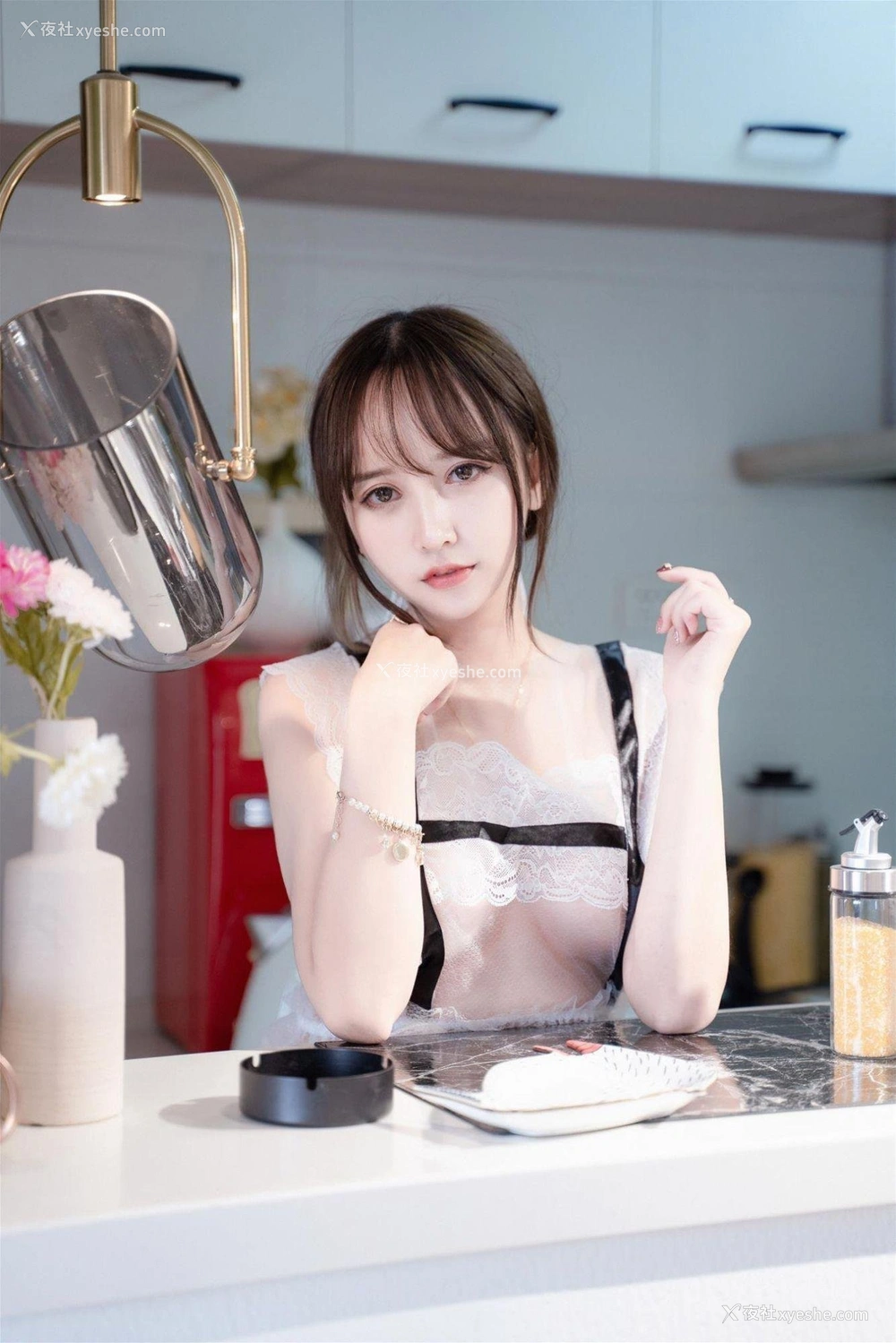1P - 过期米线线喵《透明薄纱俏女仆》