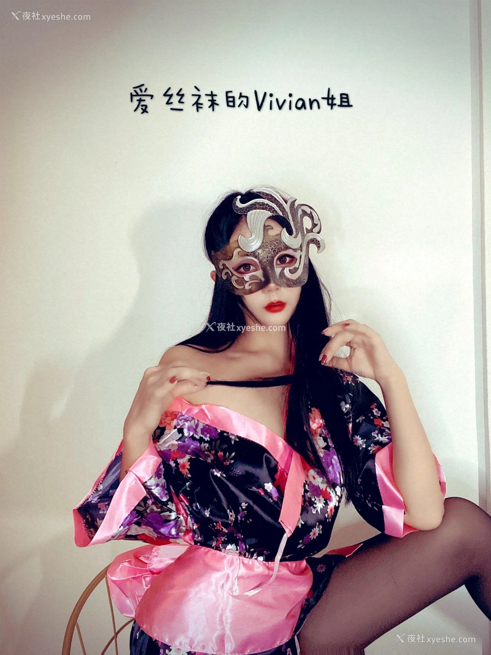 1P - 爱丝袜的Vivian姐《推特合集》
