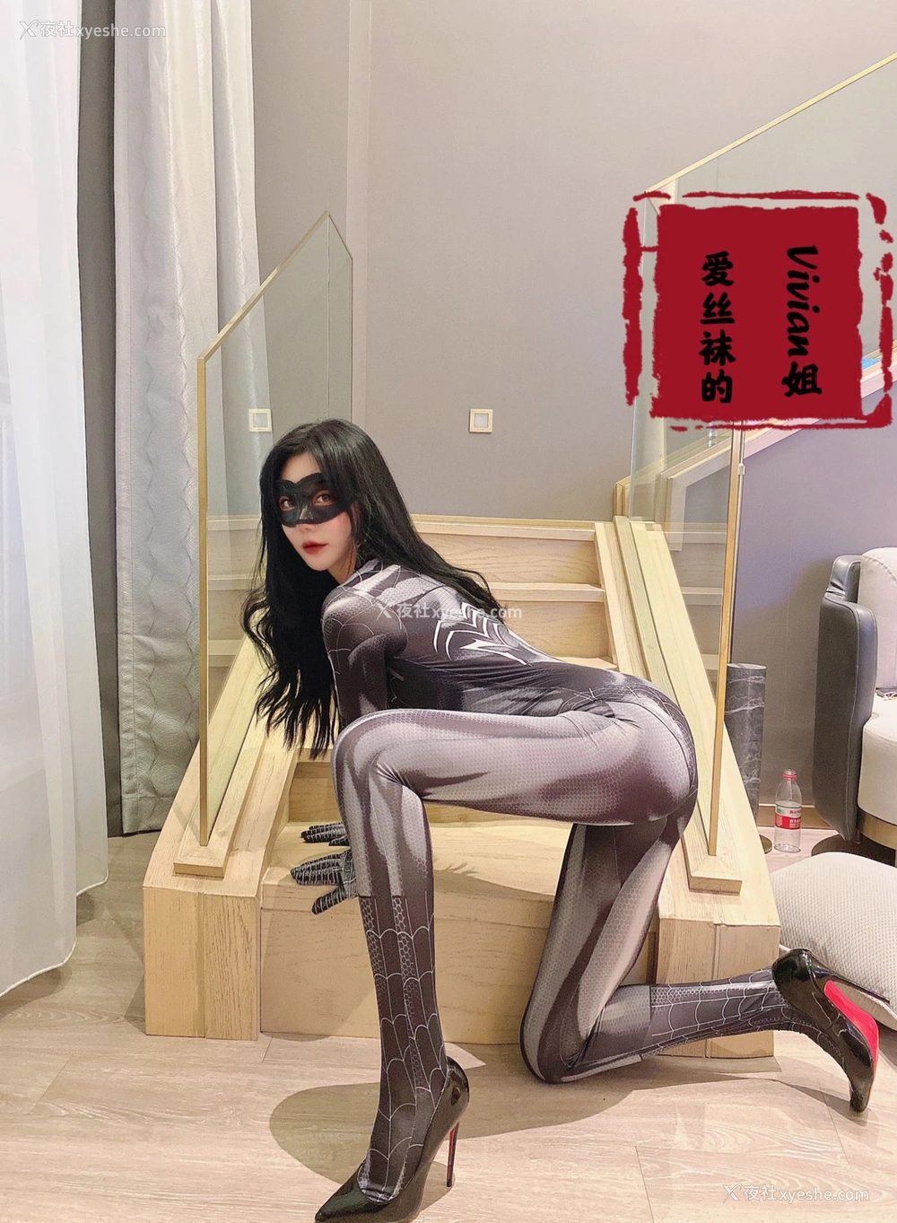1P - 爱丝袜的Vivian姐《推特合集》