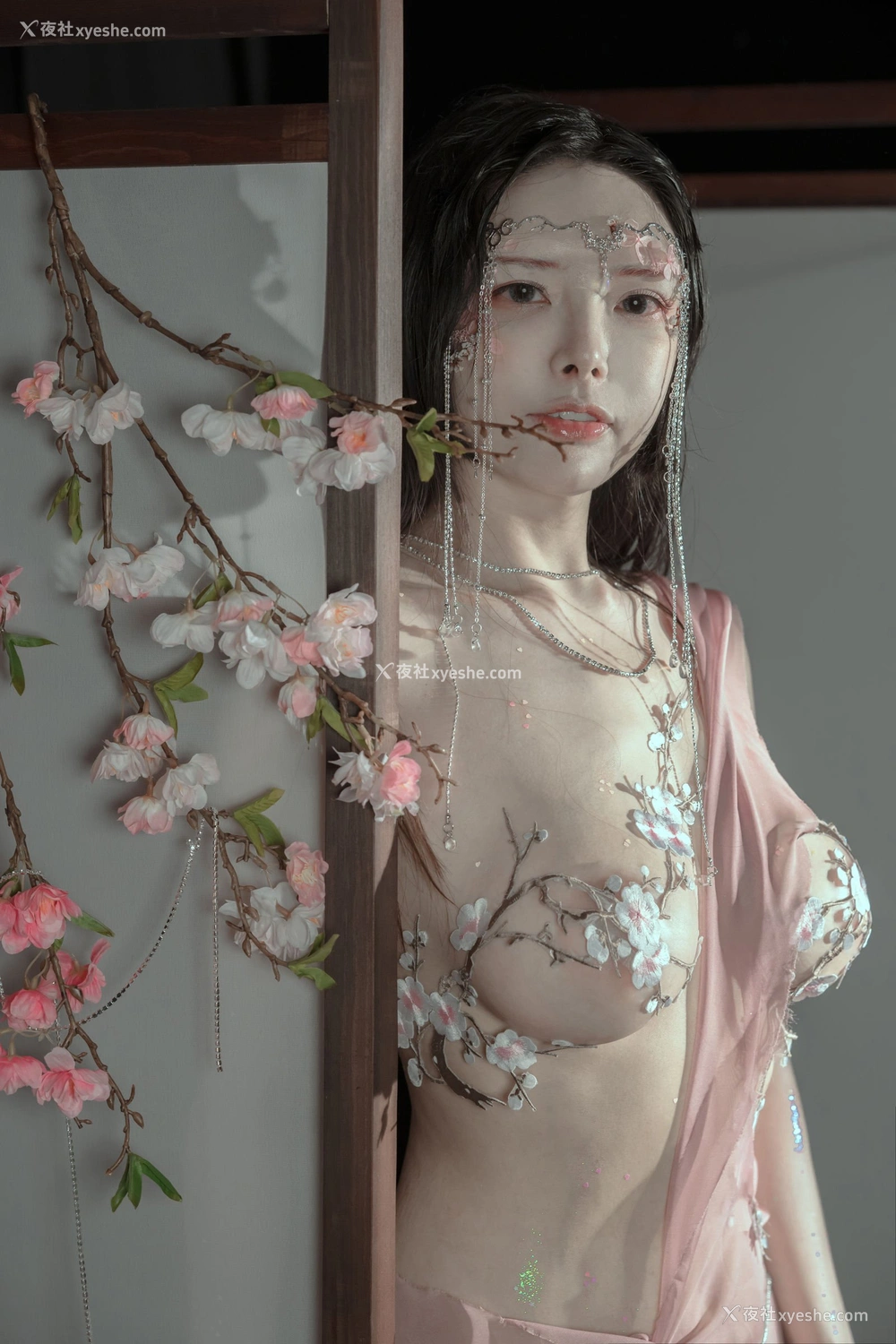 1P - 秋和柯基《粉》