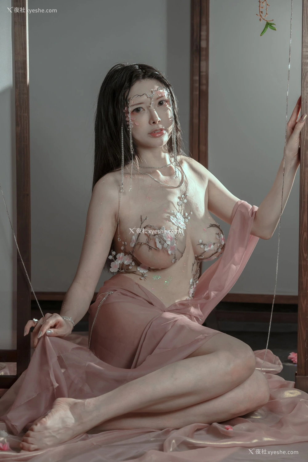 1P - 秋和柯基《粉》