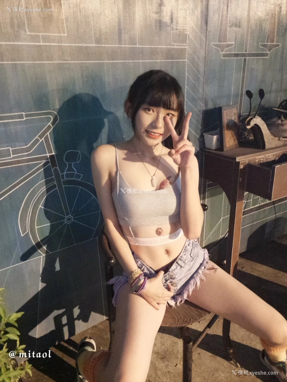 1P - 台湾嫩模 Miu Myoung 大尺私拍流出