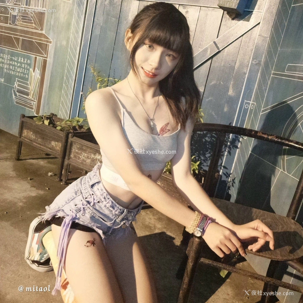1P - 台湾嫩模 Miu Myoung 大尺私拍流出