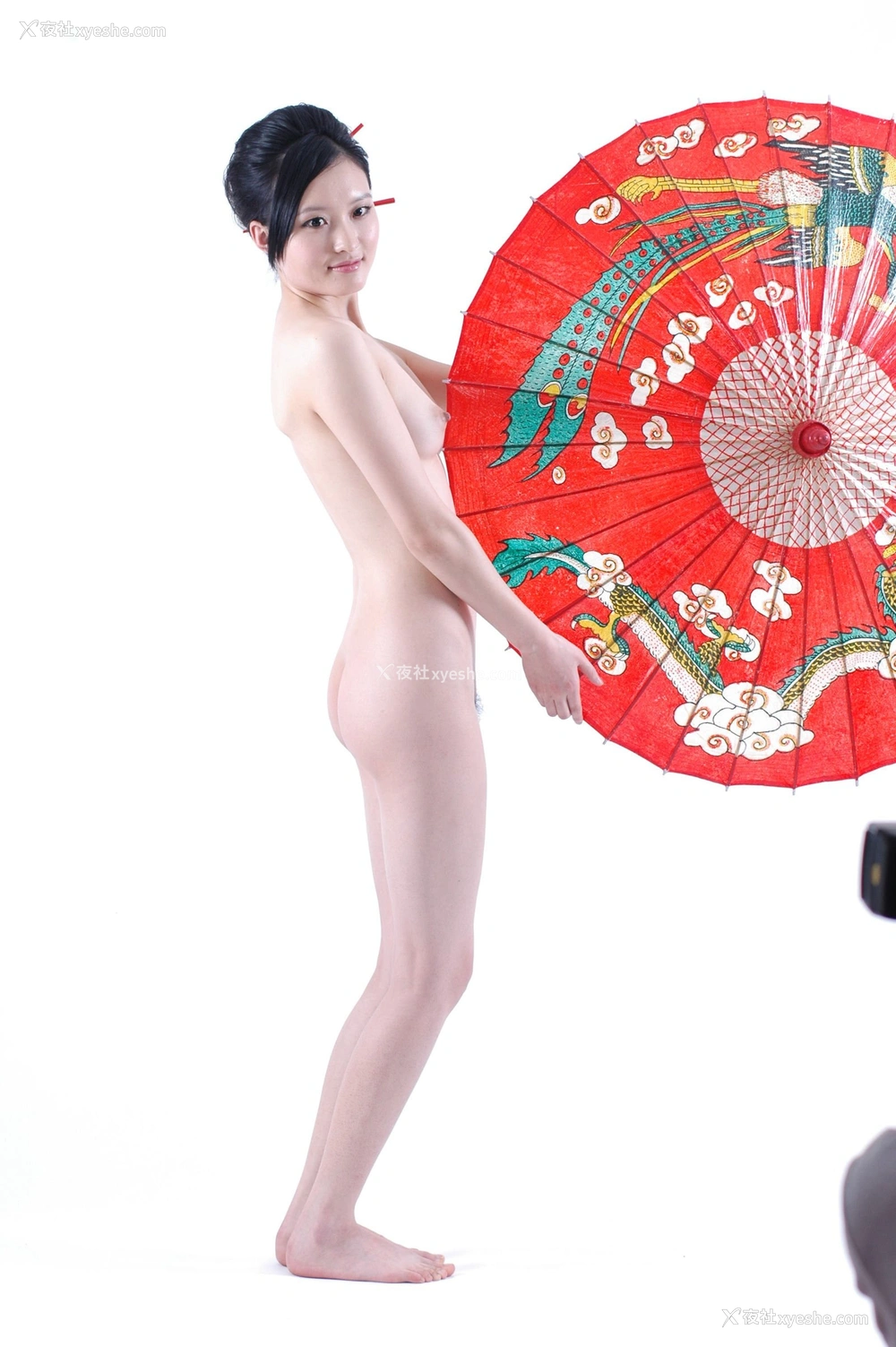 1P - 国模亚美人体私拍套图