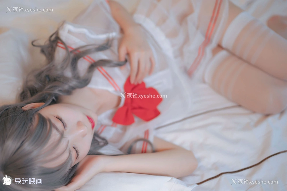 1P - 抖娘·利世《穿制服的小姐姐》