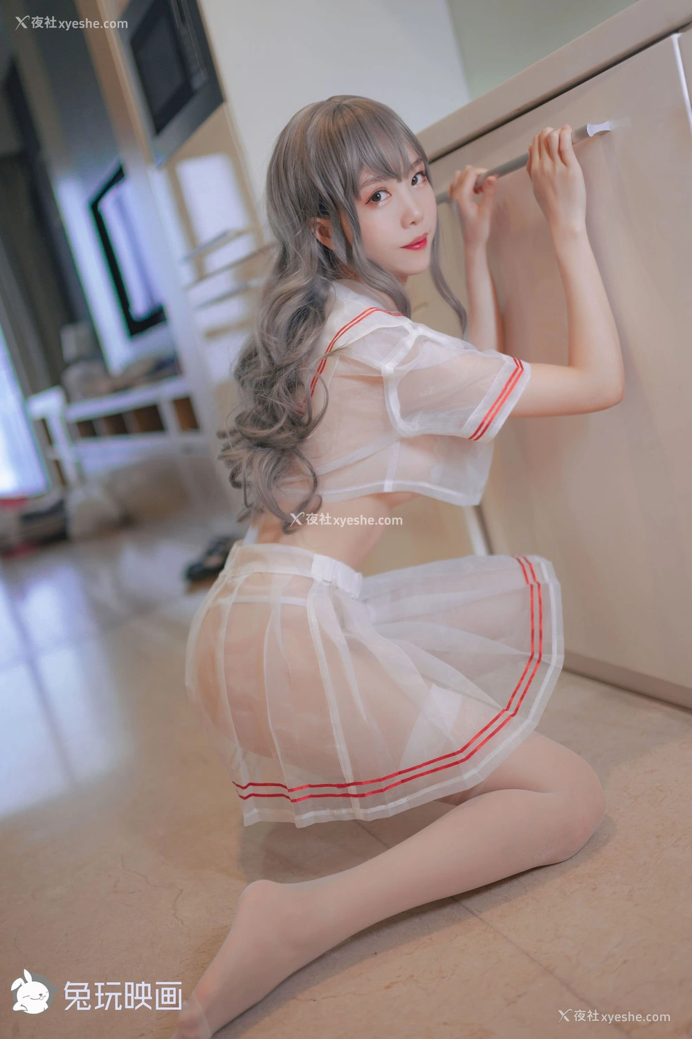 1P - 抖娘·利世《穿制服的小姐姐》