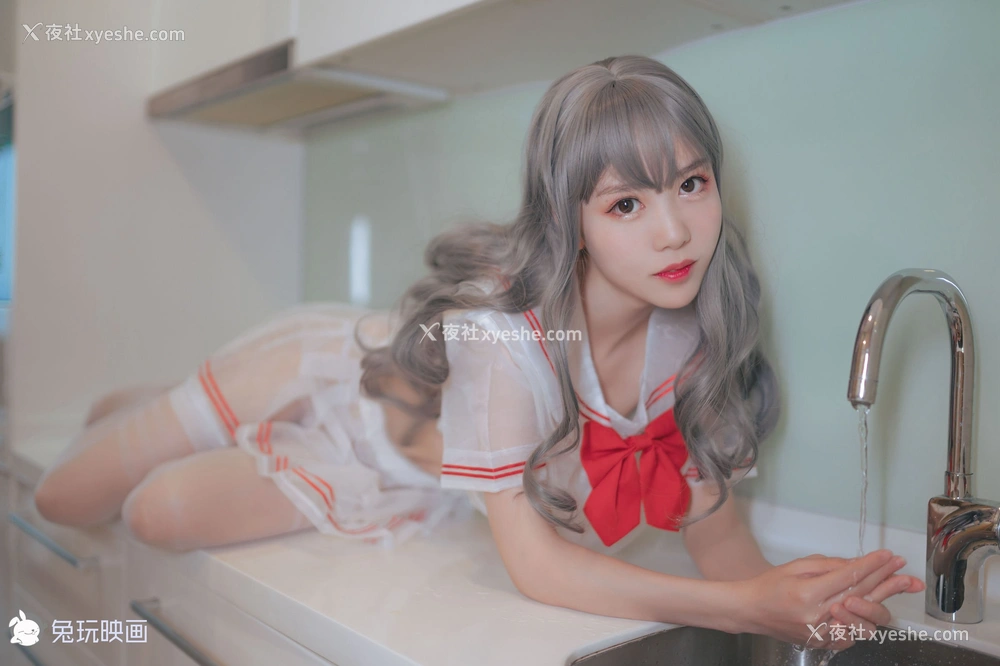 1P - 抖娘·利世《穿制服的小姐姐》