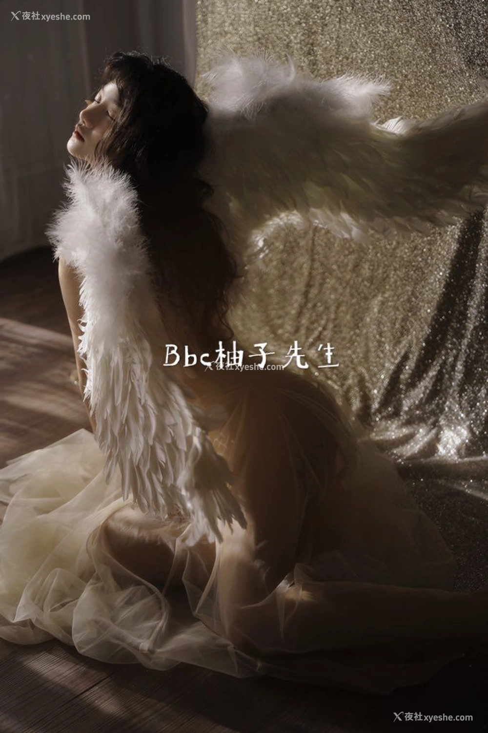 1P - 【网络收集】推特色影大神 Bbc柚子先生 大尺度私拍合集