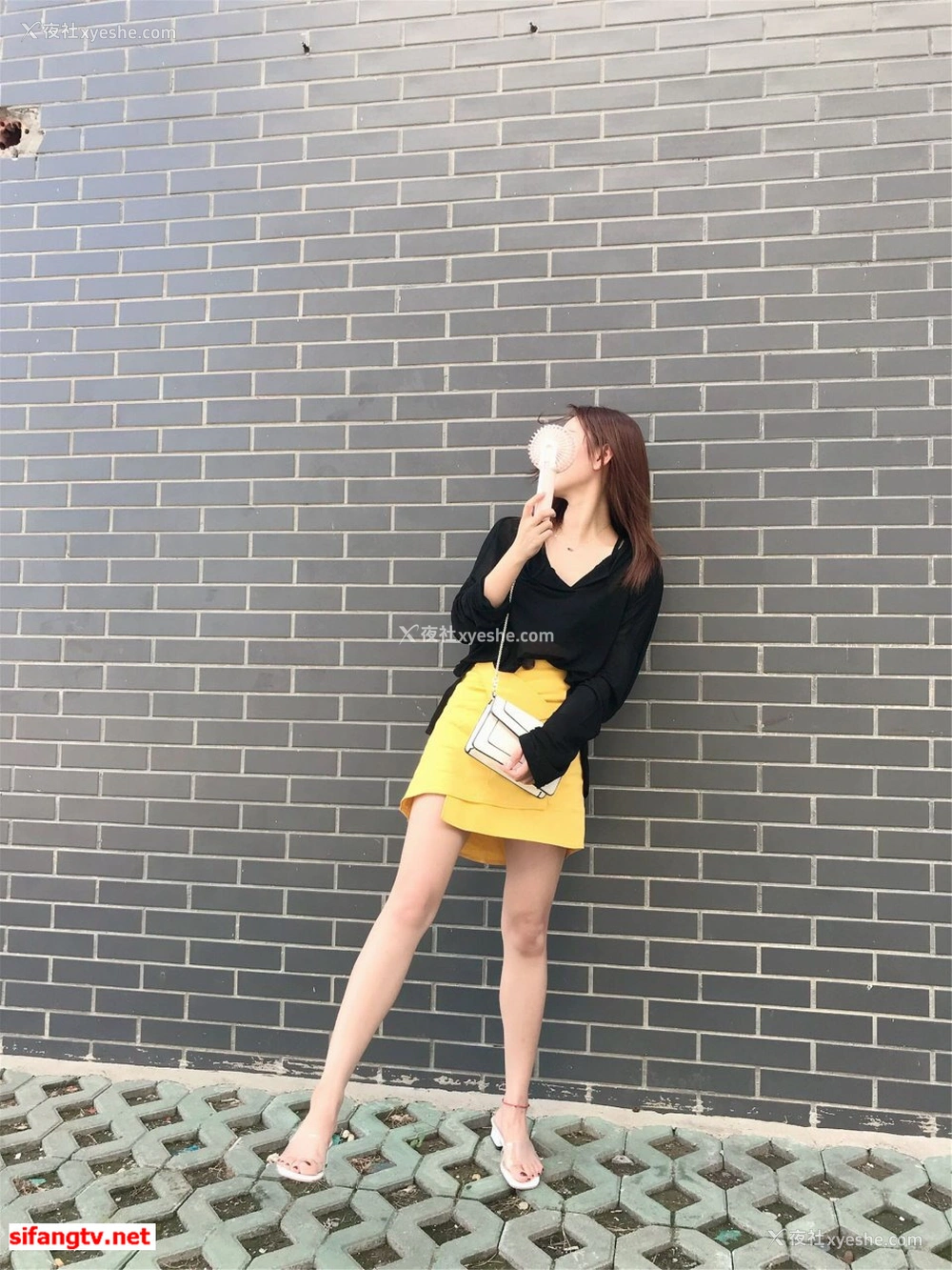 1P - 美女如云，某高端换妻私密群内部泄露