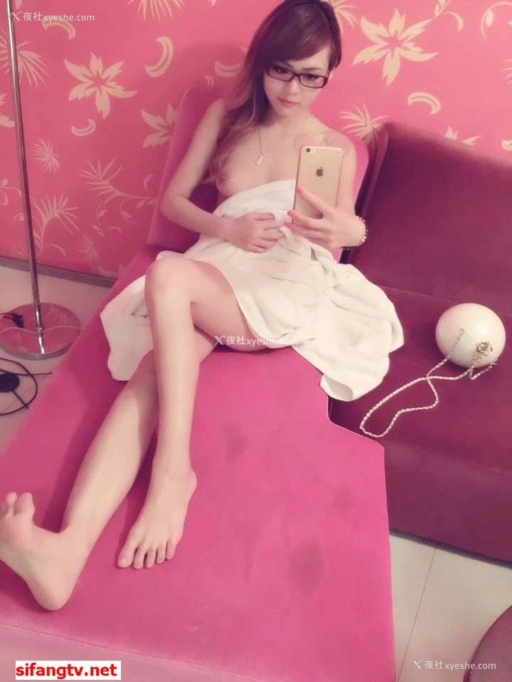 1P - 美女如云，某高端换妻私密群内部泄露