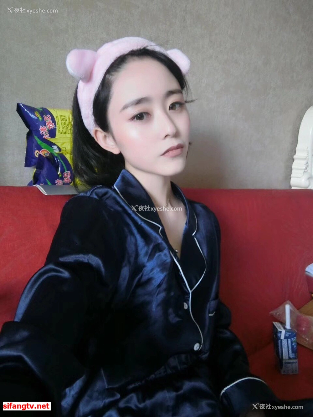 1P - 美女如云，某高端换妻私密群内部泄露
