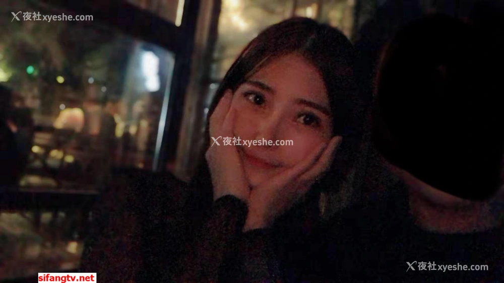 1P - 美女如云，某高端换妻私密群内部泄露