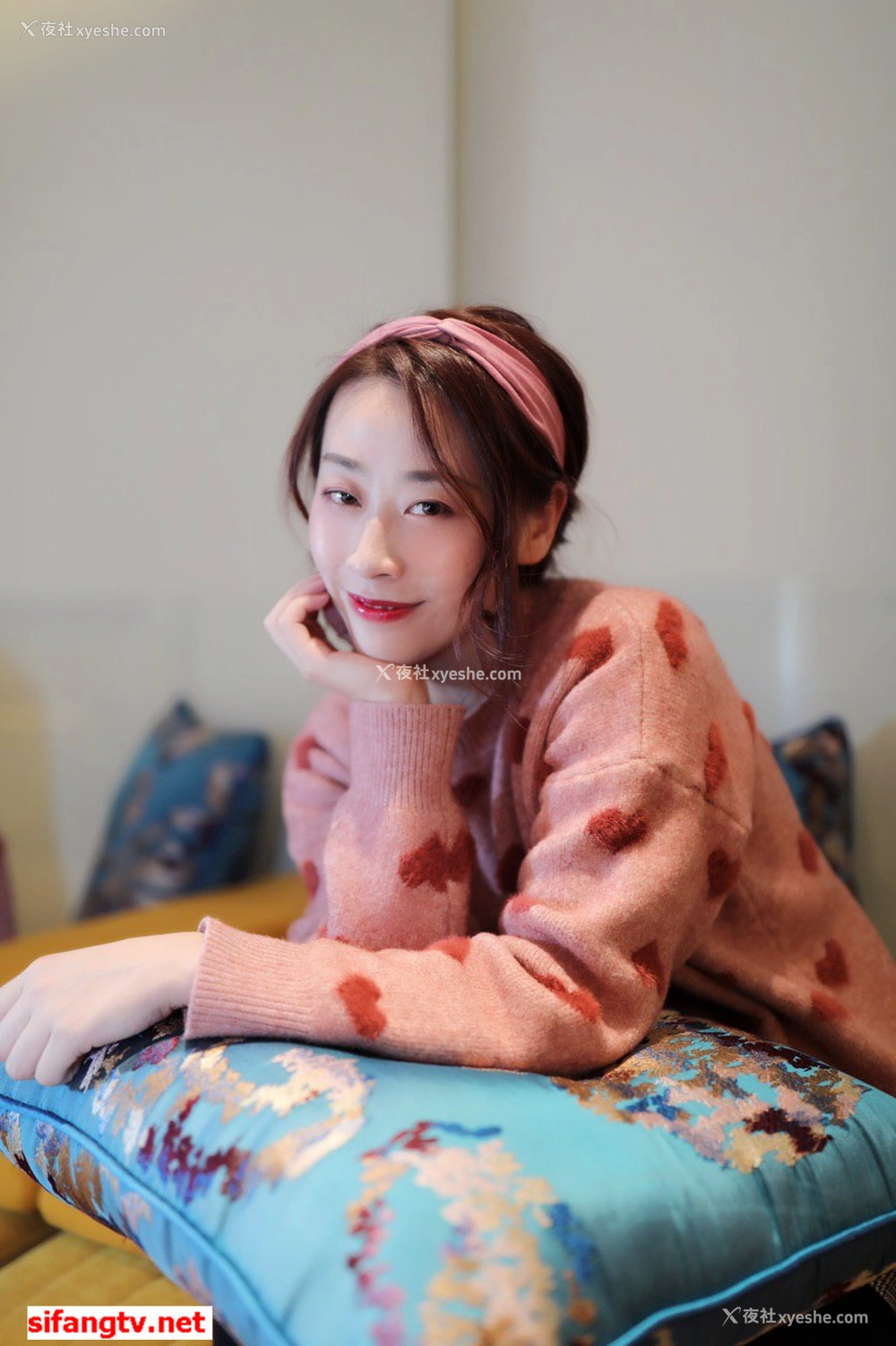 1P - 美女如云，某高端换妻私密群内部泄露