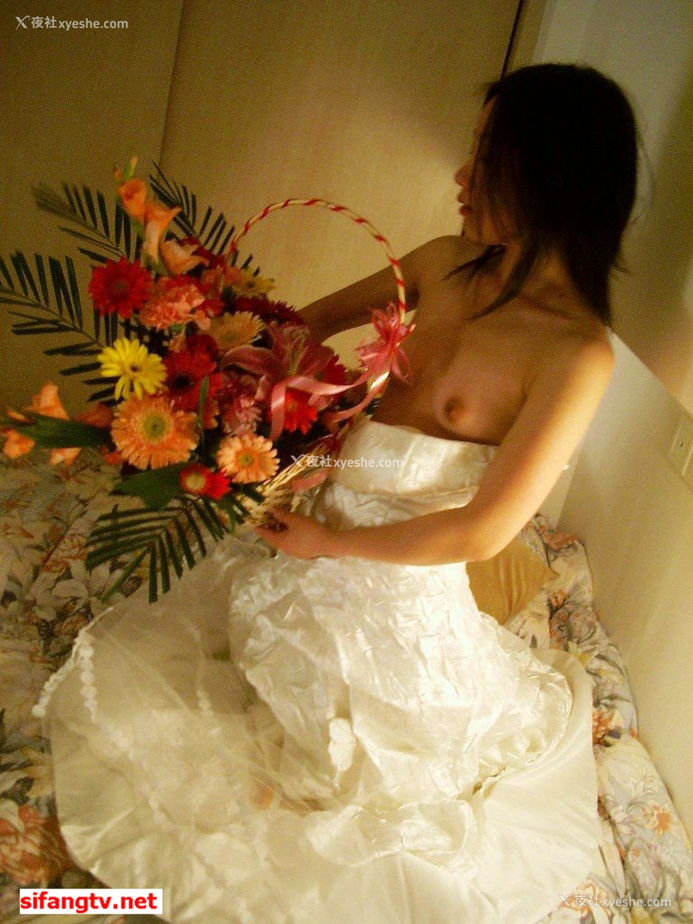 1P - 美女如云，某高端换妻私密群内部泄露