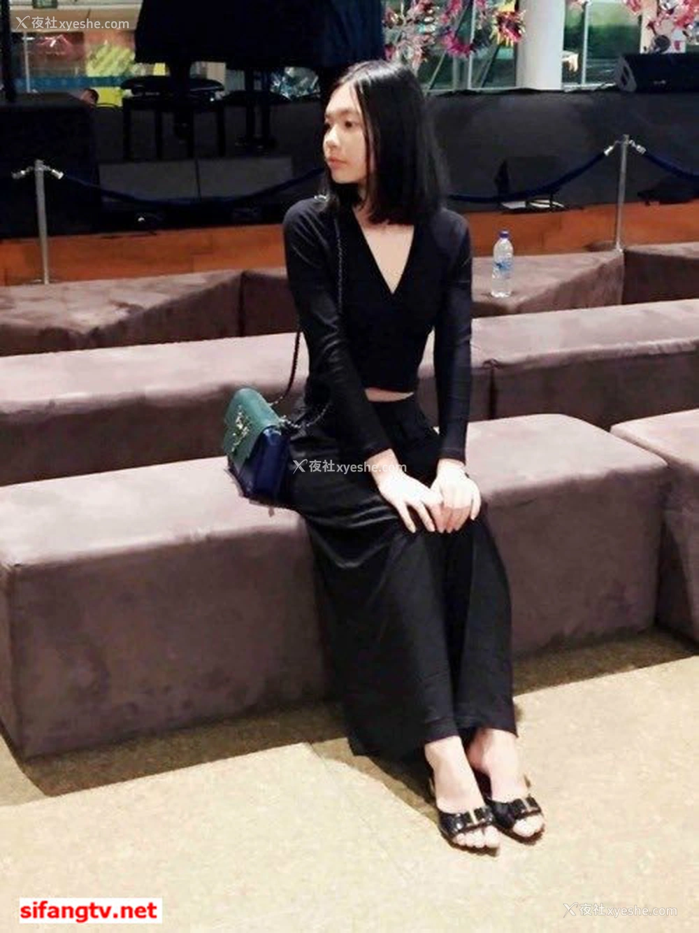 1P - 美女如云，某高端换妻私密群内部泄露