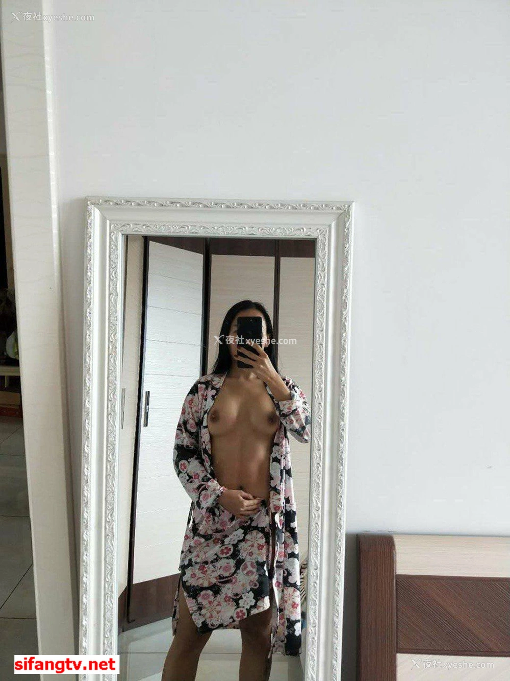 1P - 美女如云，某高端换妻私密群内部泄露