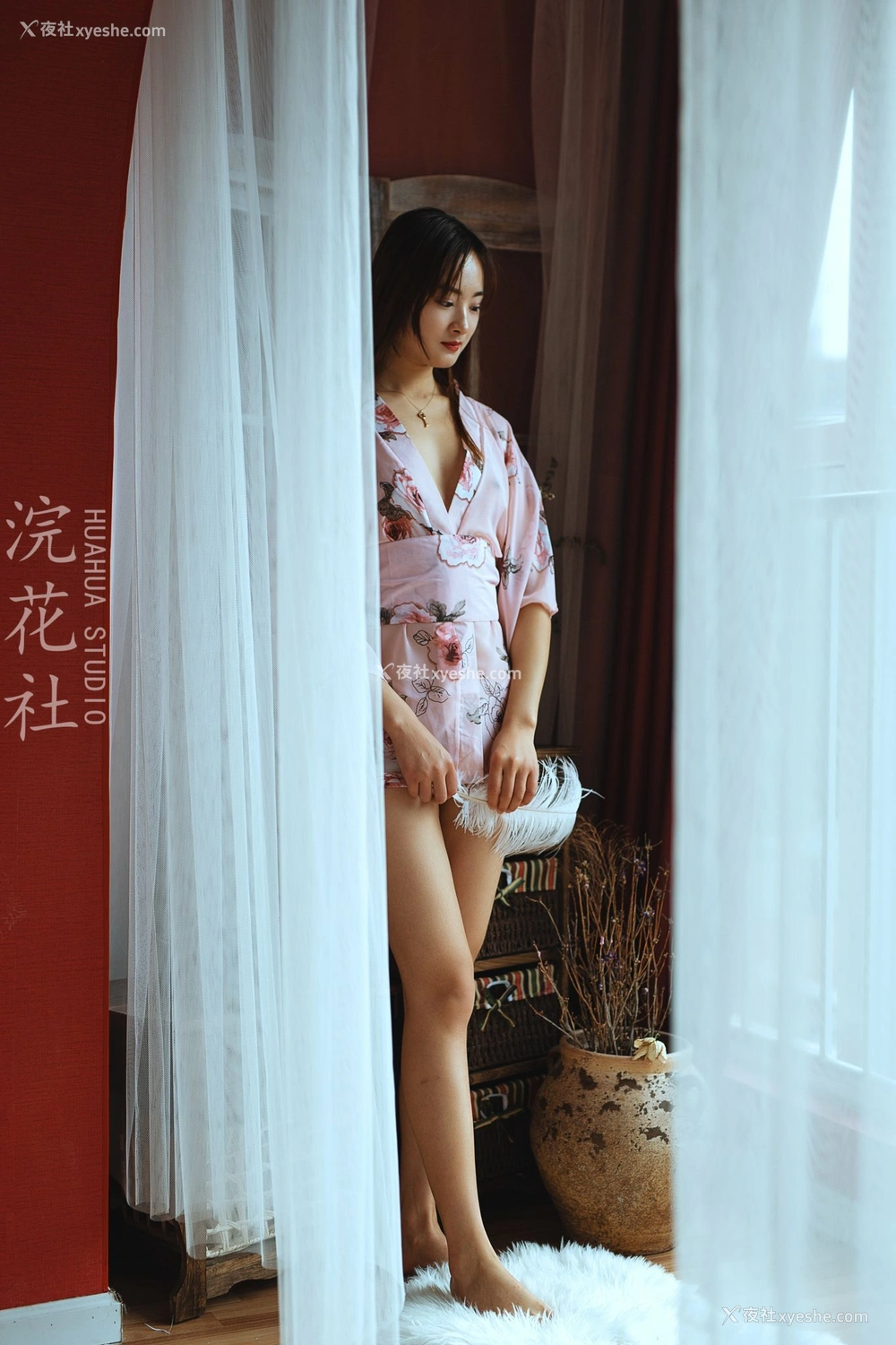 1P - 【网络收集】浣花社人体私拍写真Dinggege6叁点美女集合