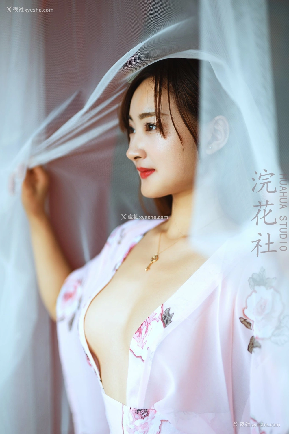 1P - 【网络收集】浣花社人体私拍写真Dinggege6叁点美女集合