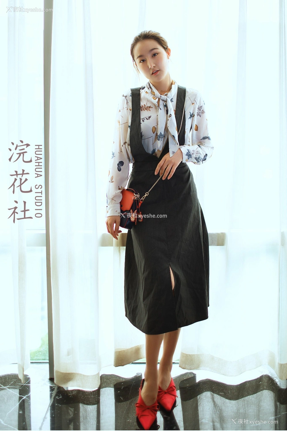 1P - 【网络收集】浣花社人体私拍写真Dinggege6叁点美女集合