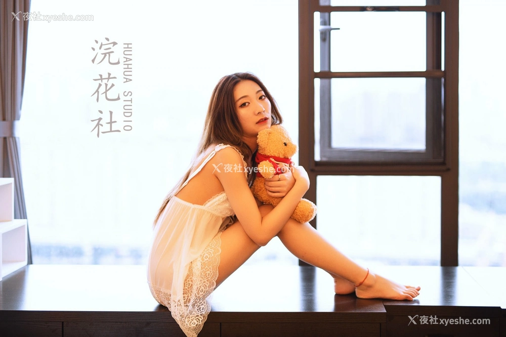 1P - 【网络收集】浣花社人体私拍写真Dinggege6叁点美女集合