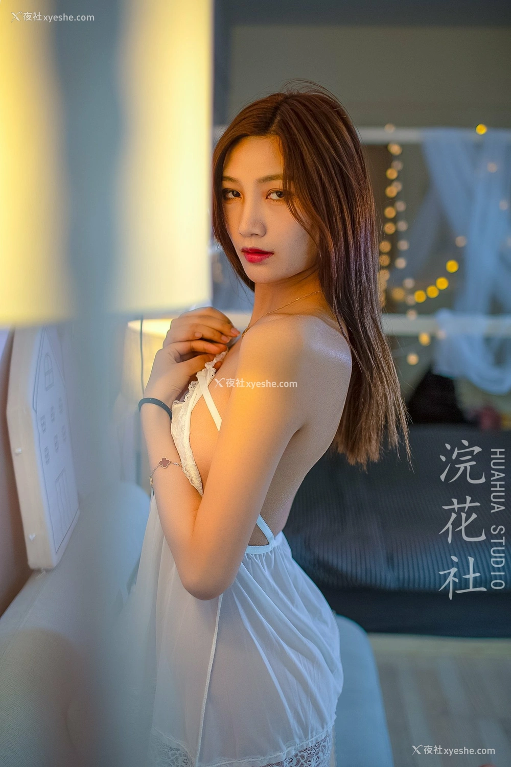 1P - 【网络收集】浣花社人体私拍写真Dinggege6叁点美女集合