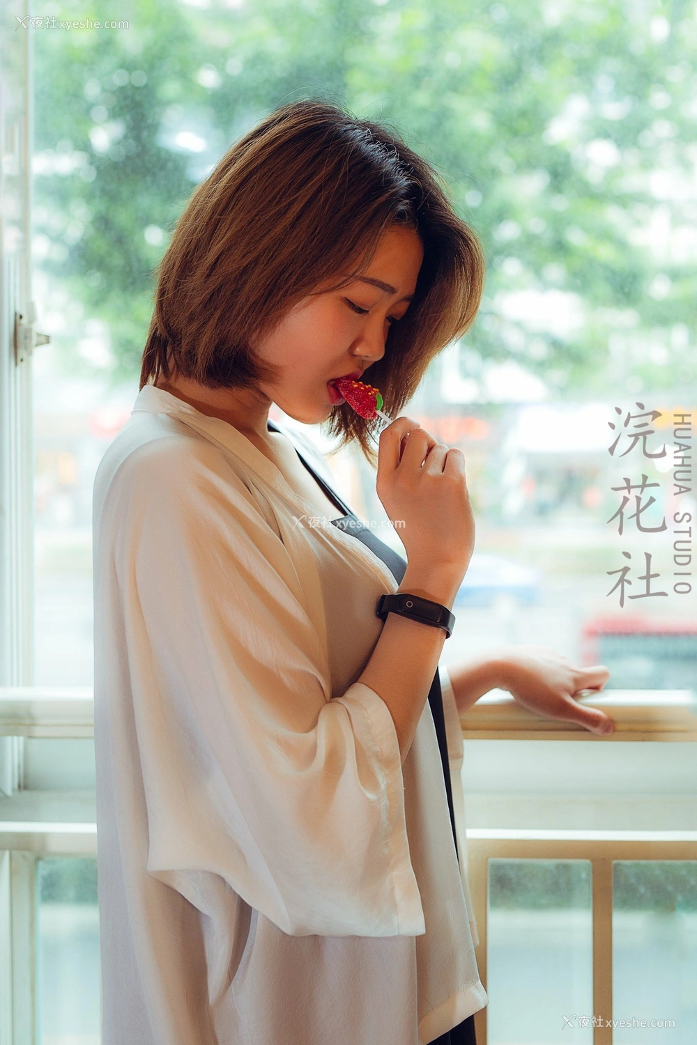 1P - 【网络收集】浣花社人体私拍写真Dinggege6叁点美女集合
