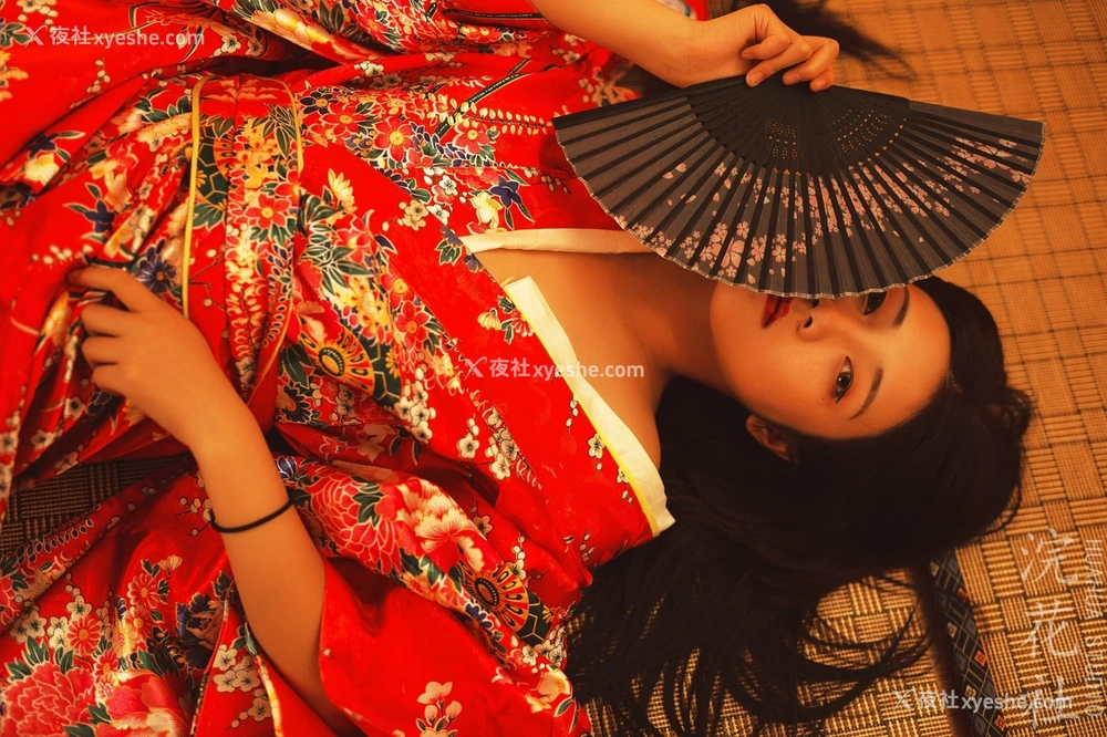 1P - 【网络收集】浣花社人体私拍写真Dinggege6叁点美女集合