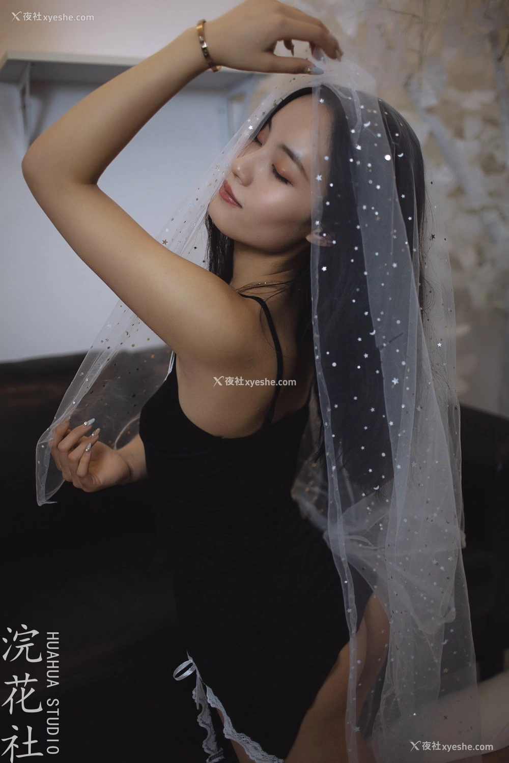 1P - 【网络收集】浣花社人体私拍写真Dinggege6叁点美女集合