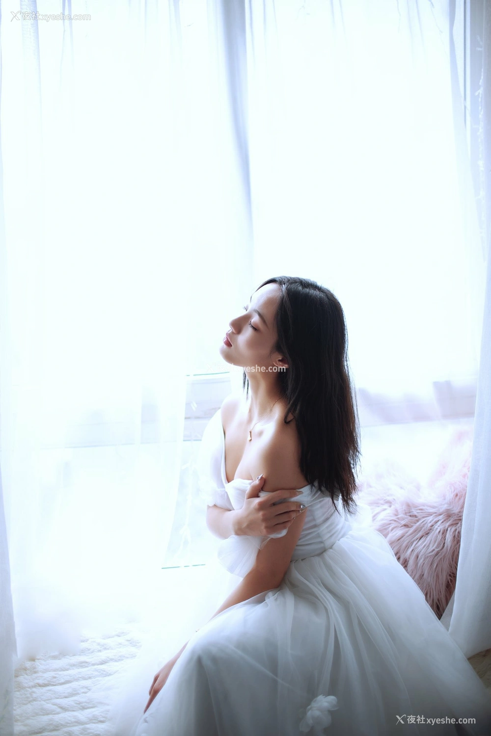 1P - 【网络收集】浣花社人体私拍写真Dinggege6叁点美女集合