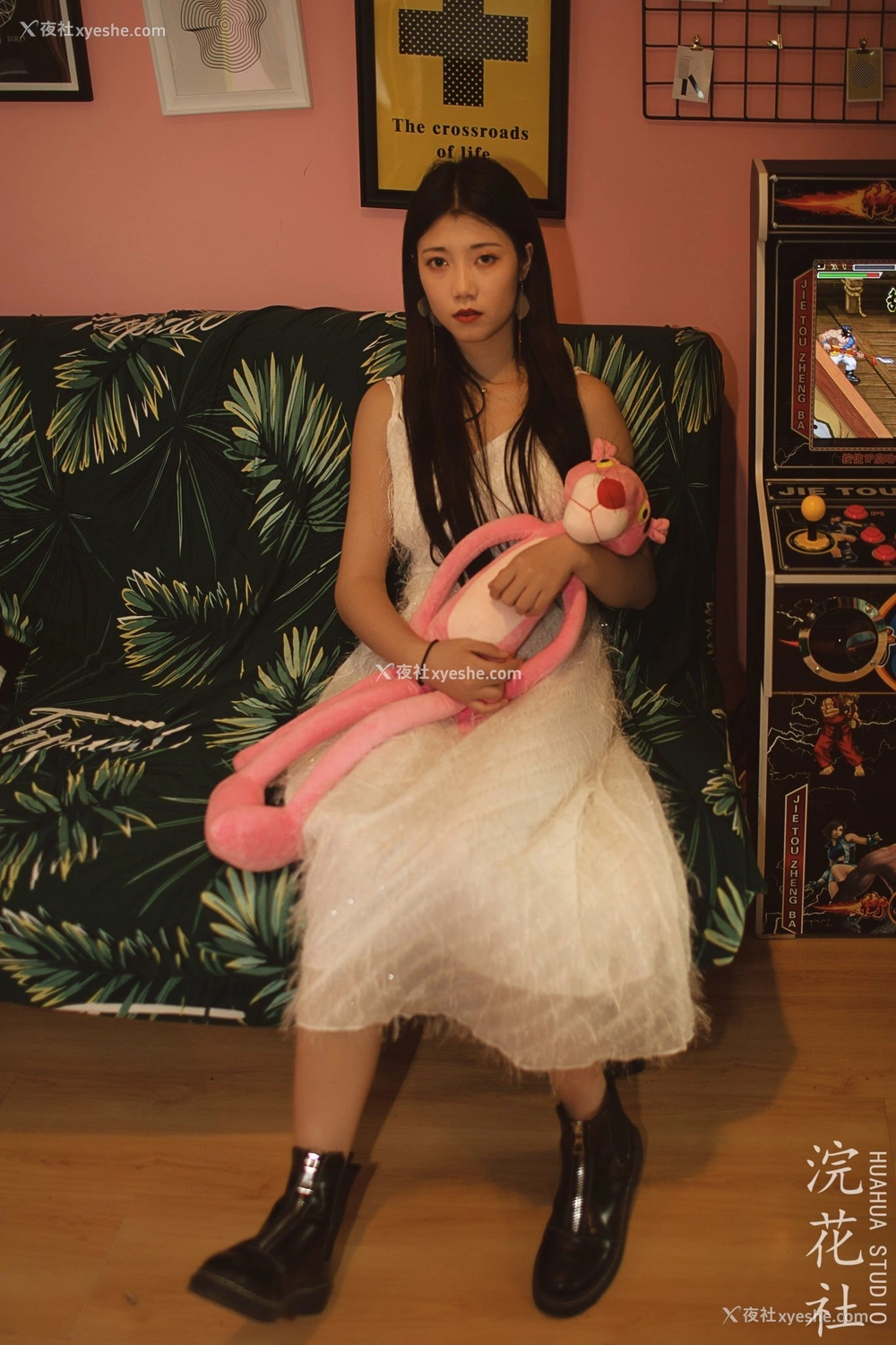 1P - 【网络收集】浣花社人体私拍写真Dinggege6叁点美女集合