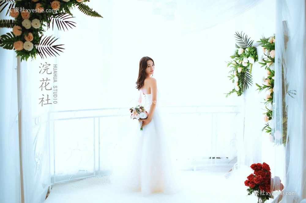 1P - 【网络收集】浣花社人体私拍写真Dinggege6叁点美女集合