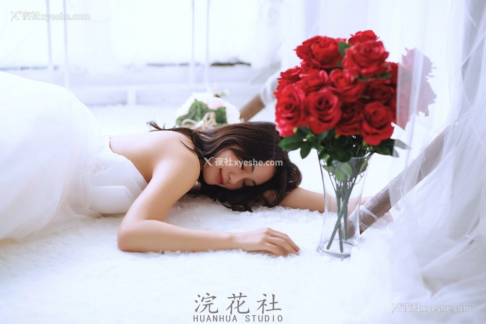 1P - 【网络收集】浣花社人体私拍写真Dinggege6叁点美女集合