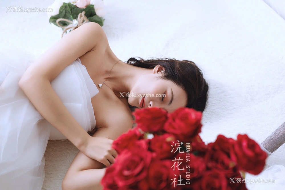 1P - 【网络收集】浣花社人体私拍写真Dinggege6叁点美女集合