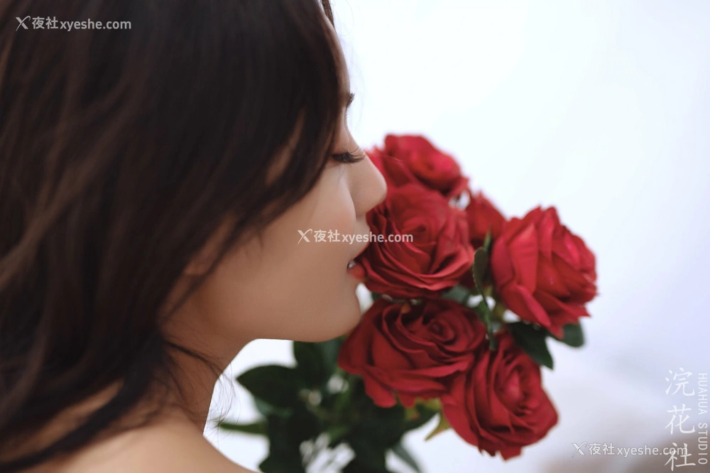1P - 【网络收集】浣花社人体私拍写真Dinggege6叁点美女集合