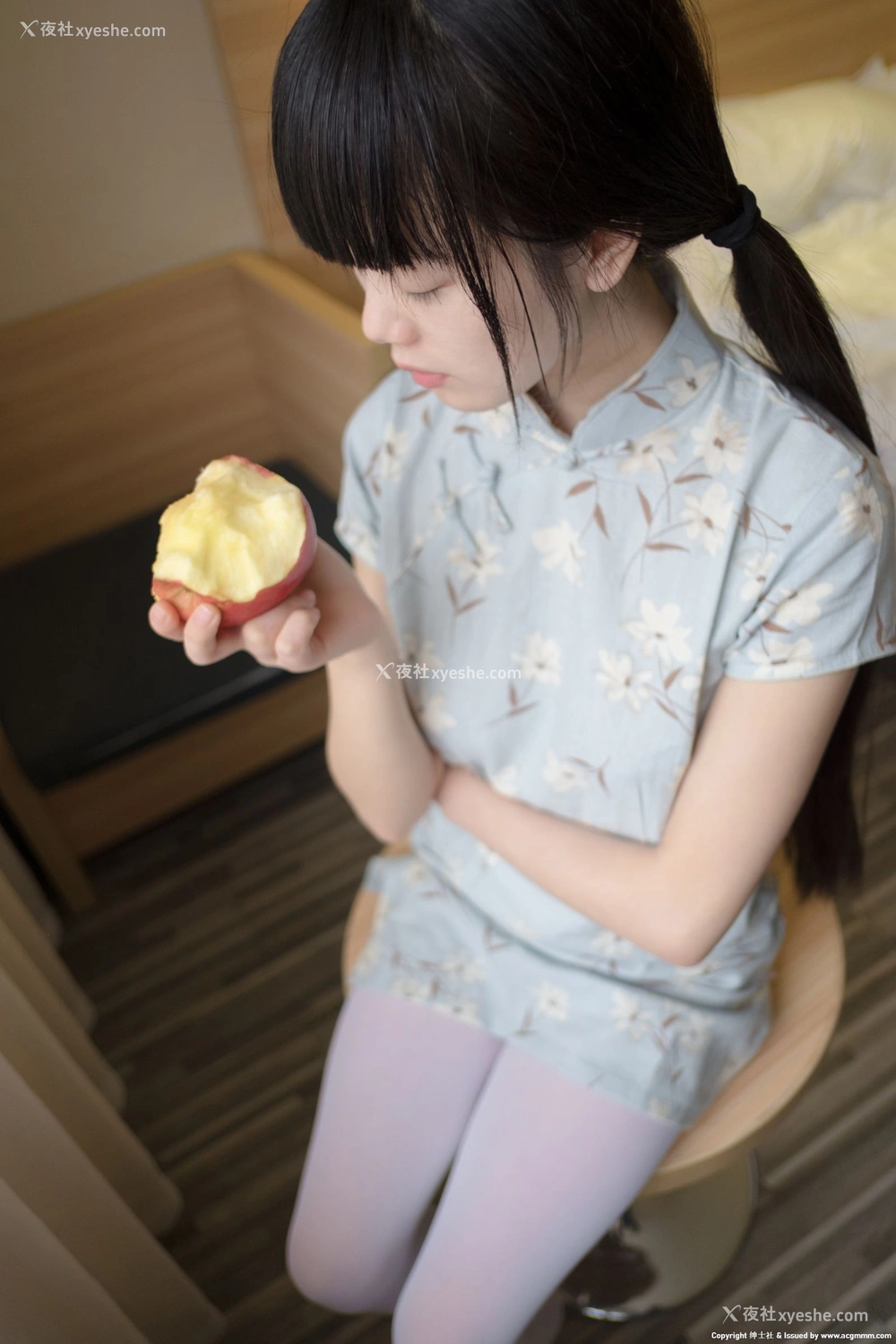 1P - 西尔酱《兰草旗袍篇》