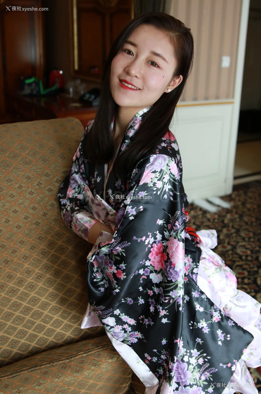 1P - 国模方芸大尺度人体私拍套图