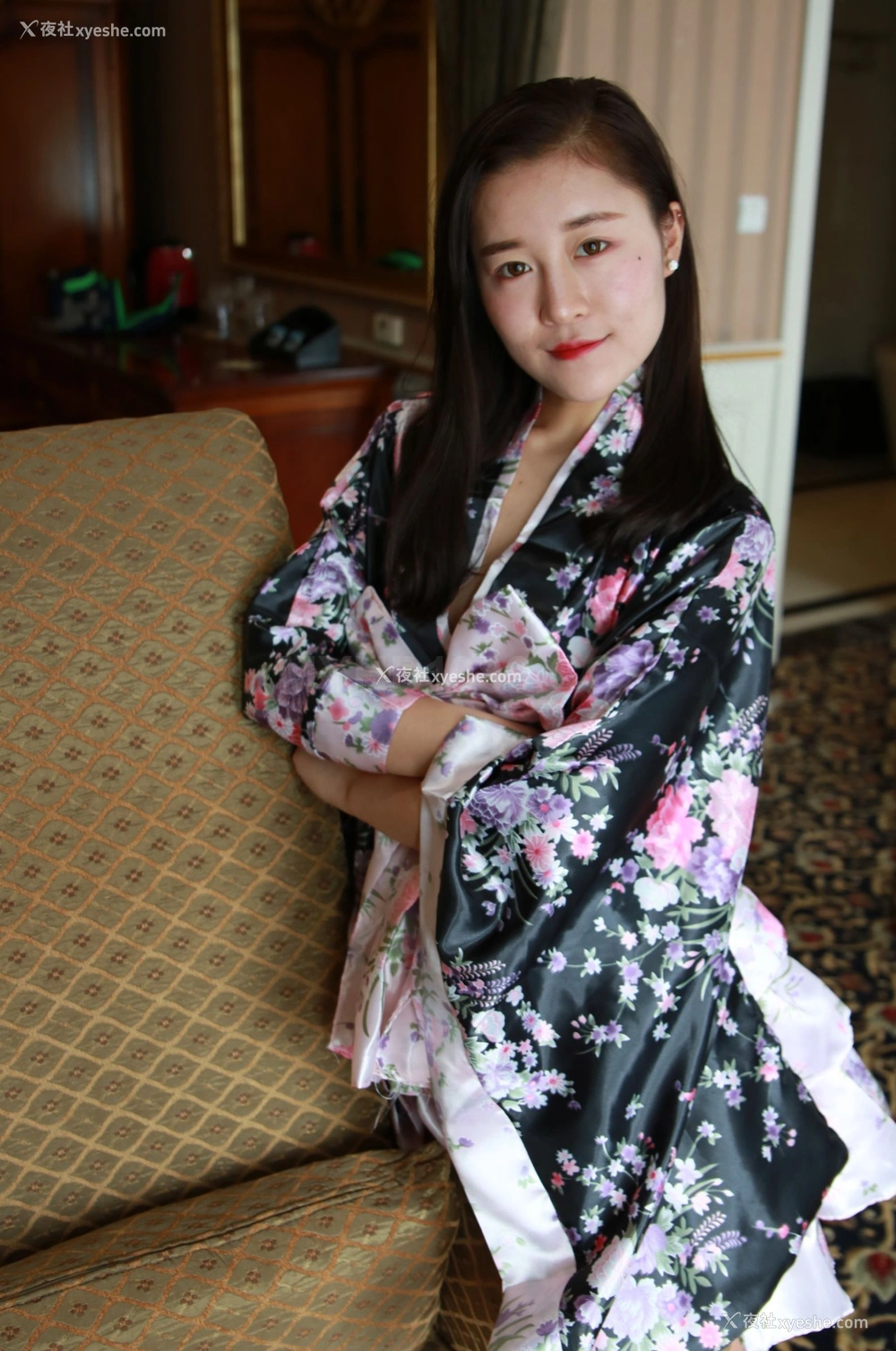 1P - 国模方芸大尺度人体私拍套图