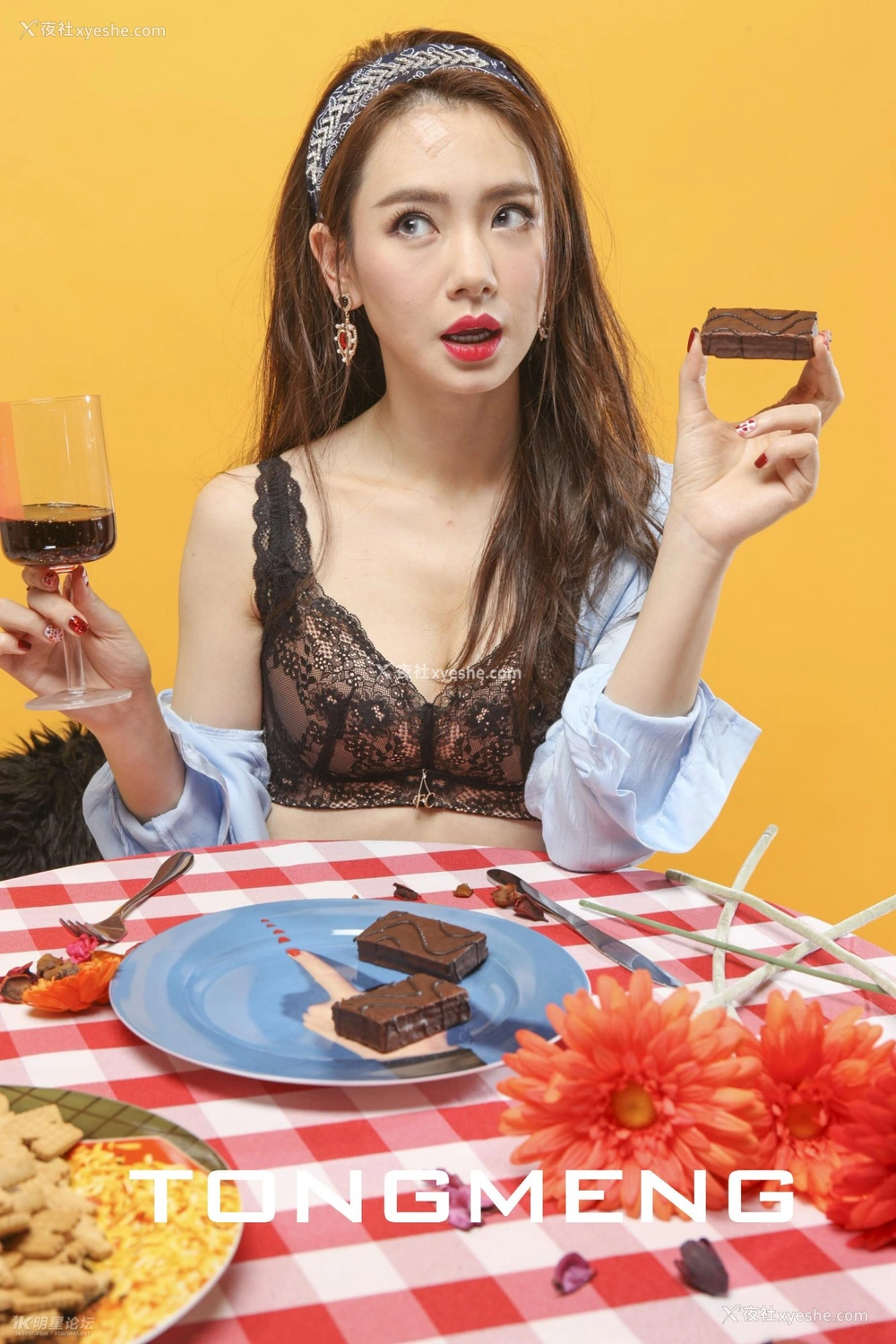 1P - 戚薇性感内衣秀