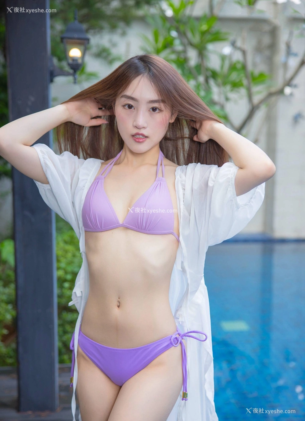 1P - 福利姬【Annie & LinLin】《双美尻少女vila泳池畔露出》