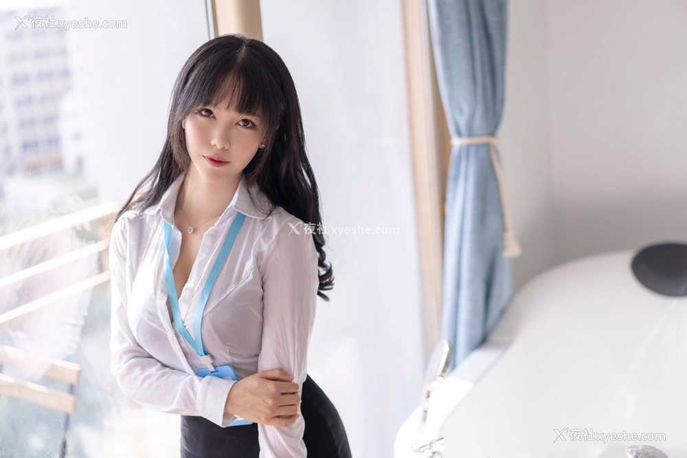 1P - 抖娘·利世《OL写真》